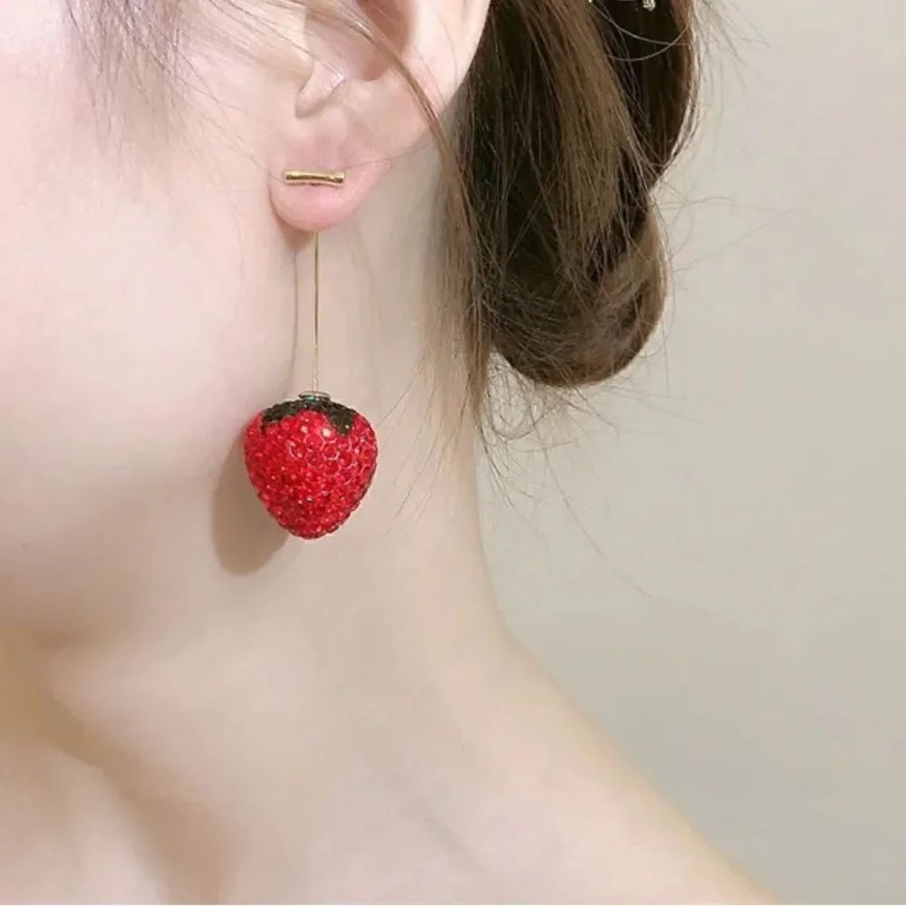 Strawberry drop earrings  N529